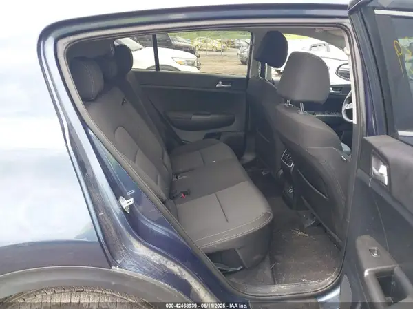 KNDPMCAC9M7903371 2021 KIA SPORTAGE - Image 8
