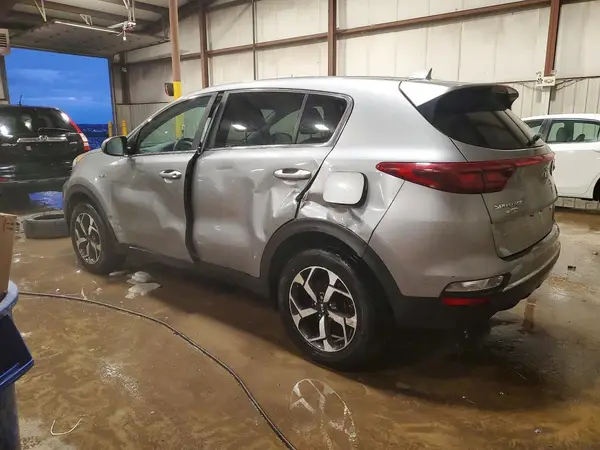 KNDPMCAC9M7904133 2021 KIA SPORTAGE - Image 2