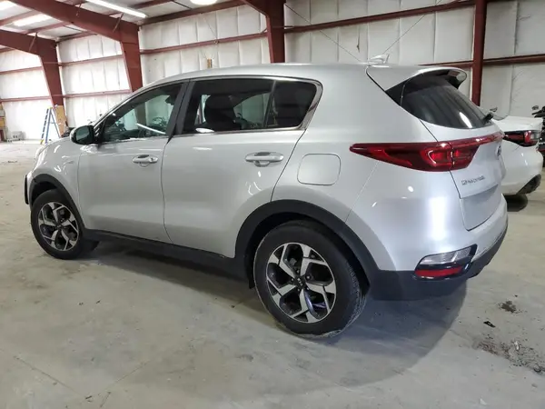 KNDPMCAC9M7905735 2021 KIA SPORTAGE - Image 2