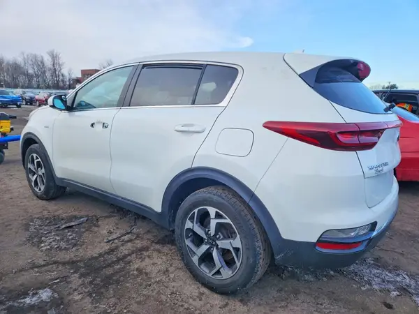 KNDPMCAC9M7908487 2021 KIA SPORTAGE - Image 2