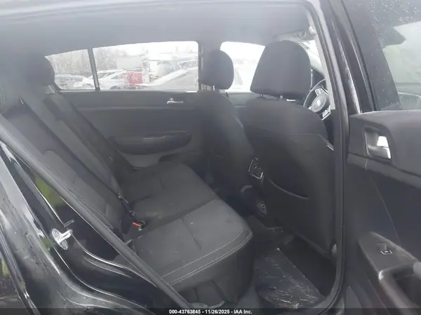KNDPMCAC9M7931316 2021 KIA SPORTAGE - Image 8