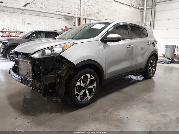 KNDPMCAC9M7934524 2021 KIA SPORTAGE - Image 2