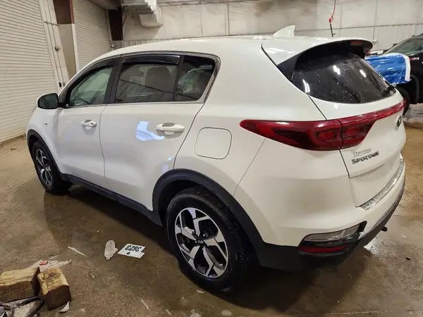 KNDPMCAC9M7938394 2021 KIA SPORTAGE - Image 2