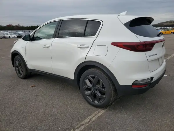 KNDPMCAC9N7011588 2022 KIA SPORTAGE - Image 2