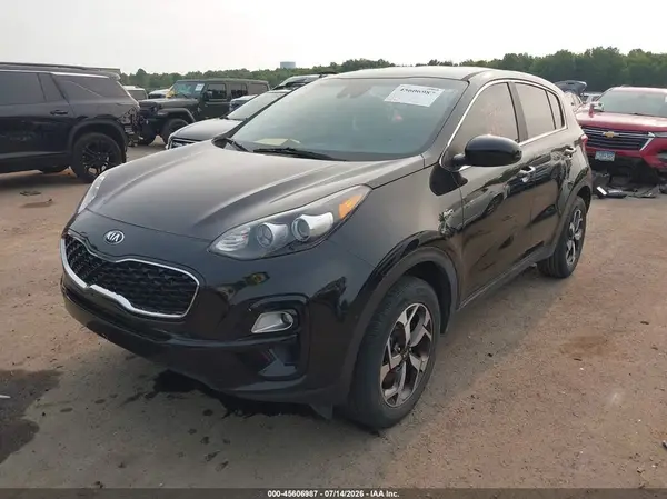 KNDPMCAC9N7946898 2022 KIA SPORTAGE - Image 2