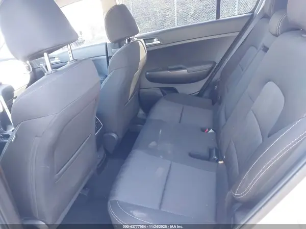 KNDPMCAC9N7954466 2022 KIA SPORTAGE - Image 8