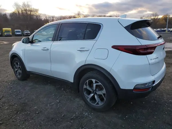 KNDPMCAC9N7959067 2022 KIA SPORTAGE - Image 2