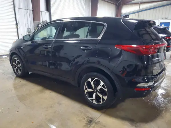 KNDPMCAC9N7967931 2022 KIA SPORTAGE - Image 2