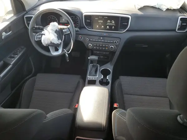 KNDPMCAC9N7968125 2022 KIA SPORTAGE - Image 8