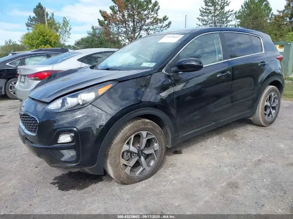 KNDPMCAC9N7990349 2022 KIA SPORTAGE - Image 2