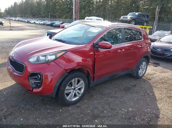 KNDPMCACXH7032793 2017 KIA SPORTAGE - Image 2
