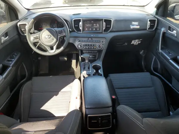 KNDPMCACXH7035080 2017 KIA SPORTAGE - Image 8