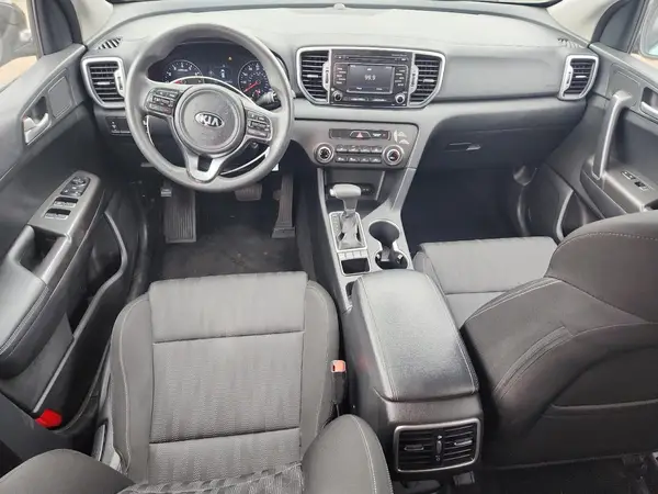 KNDPMCACXH7040327 2017 KIA SPORTAGE - Image 8