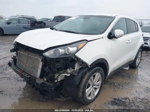 KNDPMCACXH7041056 2017 KIA SPORTAGE - Image 2