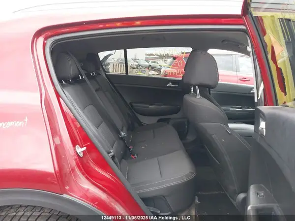 KNDPMCACXH7055569 2017 KIA SPORTAGE - Image 8