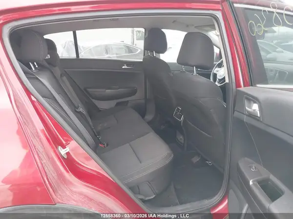KNDPMCACXH7057113 2017 KIA SPORTAGE - Image 8