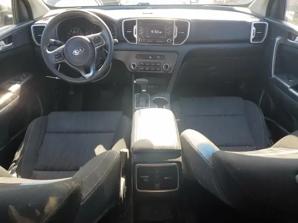 KNDPMCACXH7068094 2017 KIA SPORTAGE - Image 8