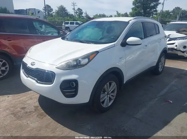 KNDPMCACXH7076387 2017 KIA SPORTAGE - Image 2