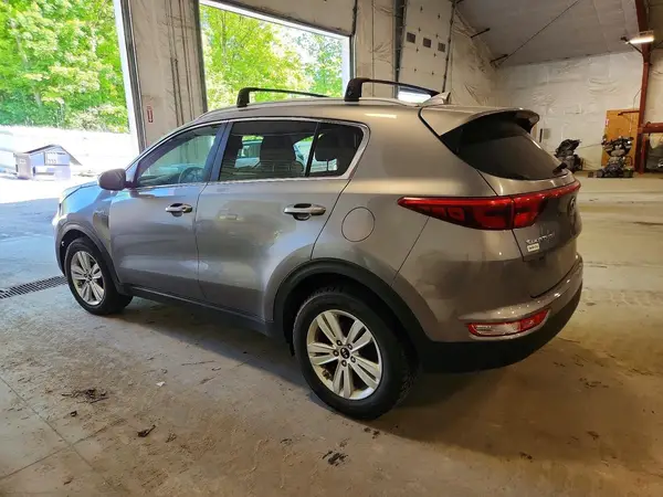 KNDPMCACXH7080780 2017 KIA SPORTAGE - Image 2