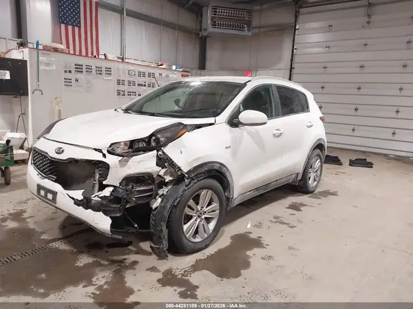 KNDPMCACXH7099751 2017 KIA SPORTAGE - Image 2