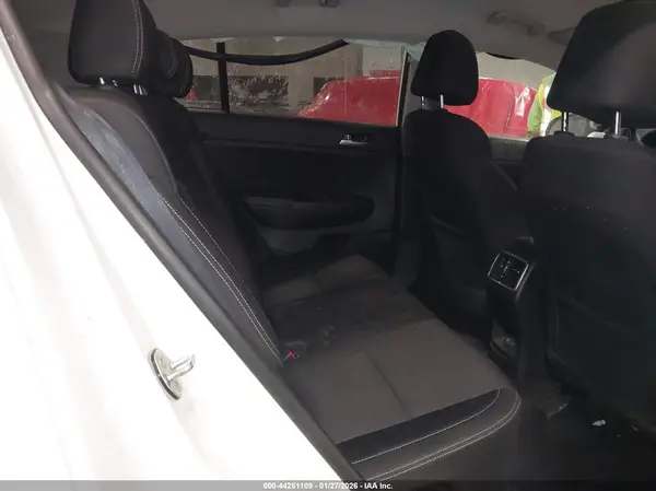KNDPMCACXH7099751 2017 KIA SPORTAGE - Image 8