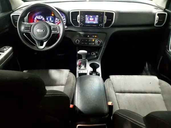 KNDPMCACXH7116922 2017 KIA SPORTAGE - Image 8