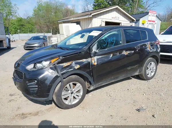 KNDPMCACXH7118119 2017 KIA SPORTAGE - Image 2