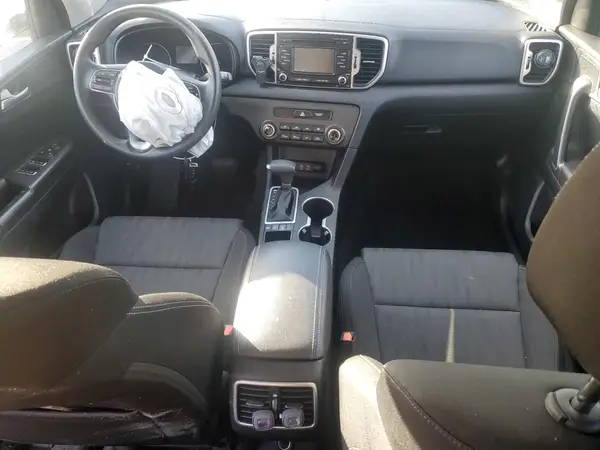 KNDPMCACXH7118492 2017 KIA SPORTAGE - Image 8
