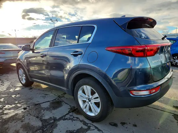 KNDPMCACXH7119514 2017 KIA SPORTAGE - Image 2