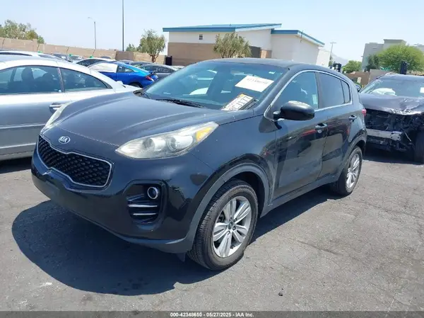KNDPMCACXH7122834 2017 KIA SPORTAGE - Image 2