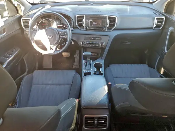 KNDPMCACXH7157373 2017 KIA SPORTAGE - Image 8