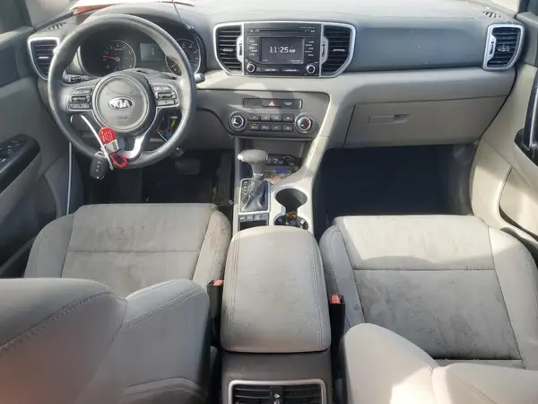 KNDPMCACXH7180958 2017 KIA SPORTAGE - Image 8