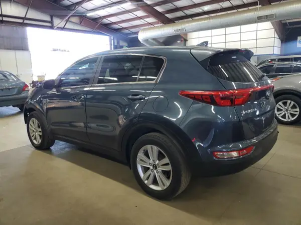 KNDPMCACXH7196674 2017 KIA SPORTAGE - Image 2