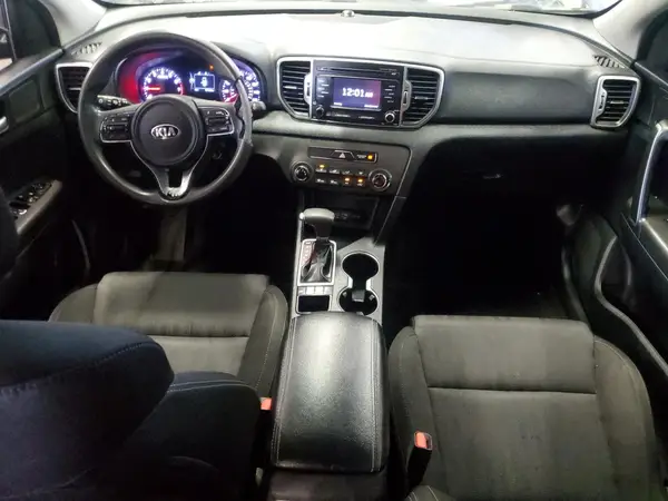 KNDPMCACXH7196674 2017 KIA SPORTAGE - Image 8