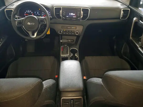 KNDPMCACXH7200884 2017 KIA SPORTAGE - Image 8