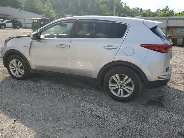 KNDPMCACXH7203221 2017 KIA SPORTAGE - Image 2