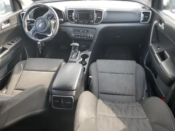 KNDPMCACXH7203221 2017 KIA SPORTAGE - Image 8