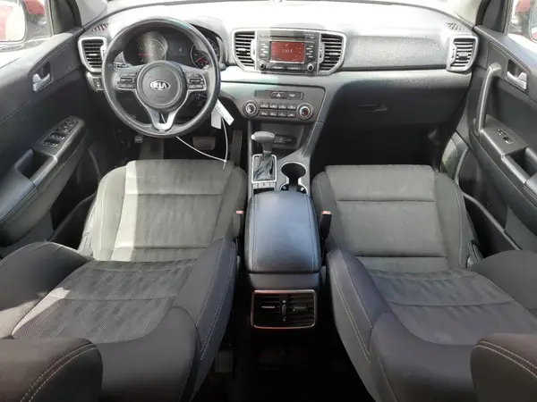 KNDPMCACXH7216180 2017 KIA SPORTAGE - Image 8