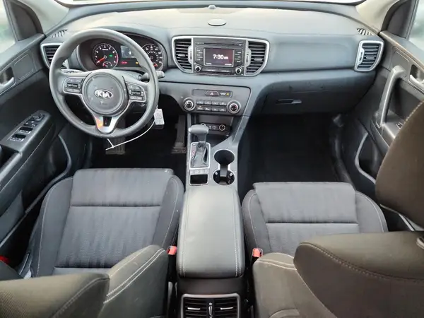 KNDPMCACXH7235943 2017 KIA SPORTAGE - Image 8