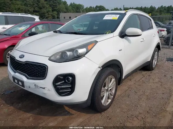 KNDPMCACXH7238504 2017 KIA SPORTAGE - Image 2