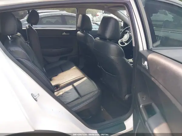 KNDPMCACXH7238504 2017 KIA SPORTAGE - Image 8