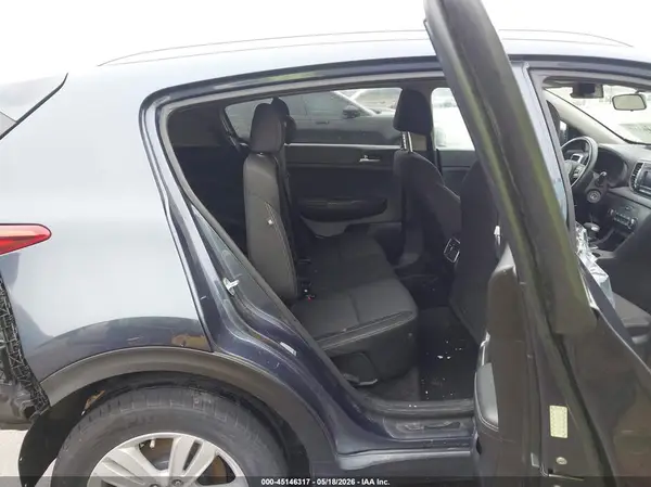 KNDPMCACXH7240009 2017 KIA SPORTAGE - Image 8