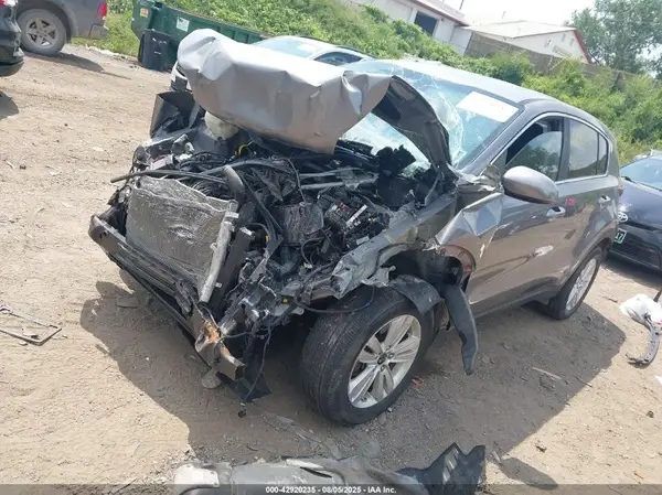 KNDPMCACXH7255965 2017 KIA SPORTAGE - Image 2