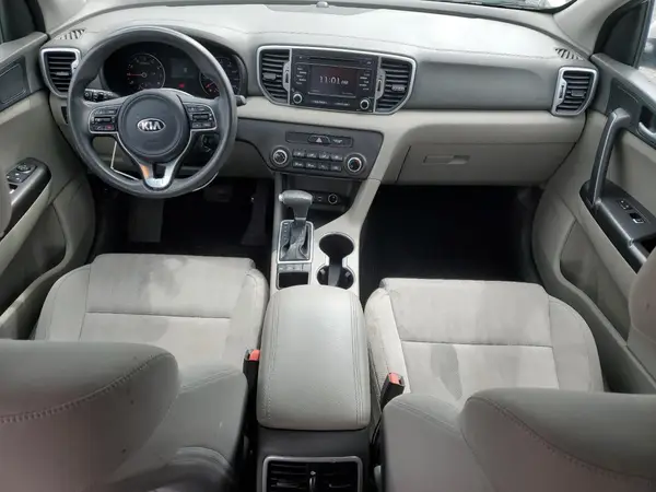 KNDPMCACXH7257764 2017 KIA SPORTAGE - Image 8