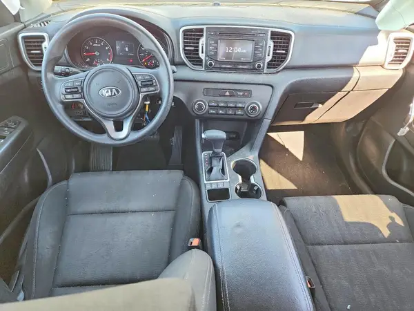 KNDPMCACXH7264939 2017 KIA SPORTAGE - Image 8
