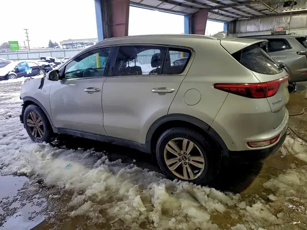 KNDPMCACXH7271552 2017 KIA SPORTAGE - Image 2