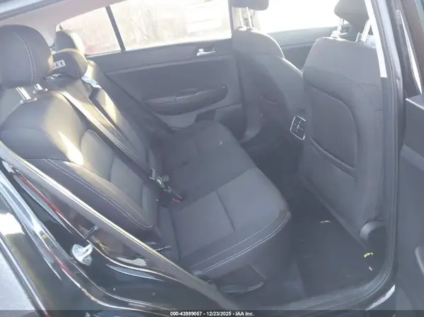 KNDPMCACXH7273768 2017 KIA SPORTAGE - Image 8