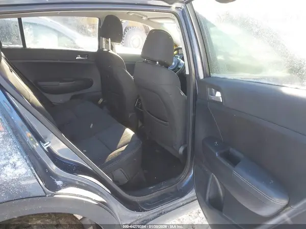 KNDPMCACXH7280882 2017 KIA SPORTAGE - Image 8