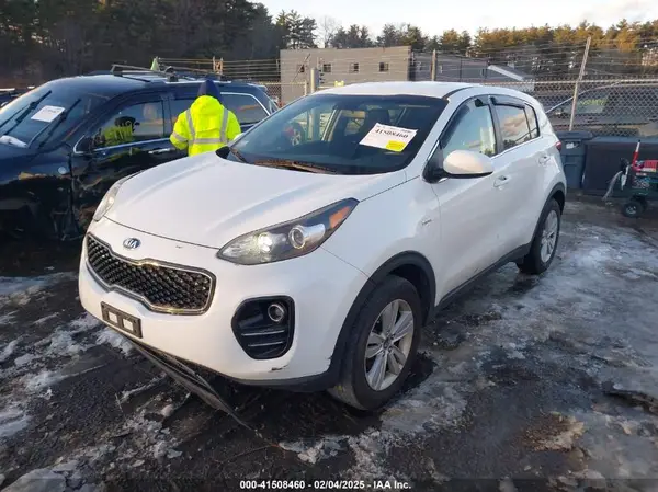 KNDPMCACXH7283779 2017 KIA SPORTAGE - Image 2