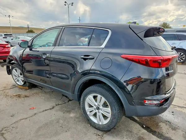 KNDPMCACXJ7306659 2018 KIA SPORTAGE - Image 2